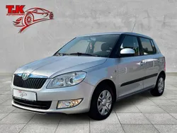 Silber Gebraucht 2011 Skoda Fabia Ambiente Limousine | 3.490 € (Fairer Preis)