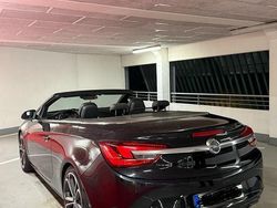 Schwarz Gebraucht 2015 Opel Cascada Innovation Cabrio | 15.300 € (Teuer)