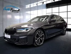 Grau Gebraucht 2023 BMW 530 M Sport Limousine | 58.999 €