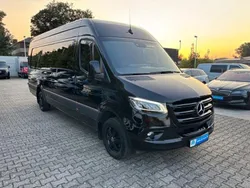 Tiefschwarz Gebraucht 2021 Mercedes Sprinter Van | 49.999 € (Teuer)