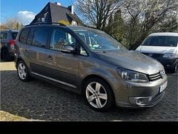 Grau Gebraucht 2010 VW Touran Van / Kleinbus | 3.900 € (Superpreis)