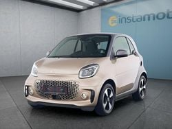 Gold Gebraucht 2024 Smart ForTwo Electric Drive Passion Kleinwagen | 16.949 € (Teuer)