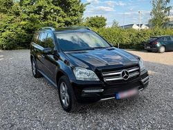 Schwarz Gebraucht 2011 Mercedes GL350 SUV | 10.500 €