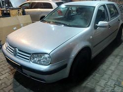 Silber Gebraucht 2001 VW Golf IV Kleinwagen | 1.900 € (Fairer Preis)