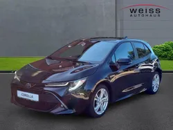 Schwarz Gebraucht 2019 Toyota Corolla Hybrid Club Limousine | 18.680 € (Fairer Preis)