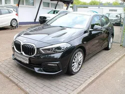 Saphirschwarz Gebraucht 2022 BMW 118 Performance Kleinwagen | 22.900 € (Guter Preis)