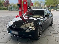 Schwarz Gebraucht 2012 BMW 328 Luxury Line Limousine | 16.500 € (Etwas zu teuer)