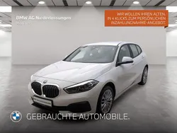 Weiß Gebraucht 2022 BMW 120 Advantage Kleinwagen | 24.509 € (Fairer Preis)