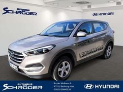 White sand / met Gebraucht 2018 Hyundai Tucson Classic SUV | 19.990 €