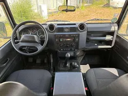 Grün Gebraucht 2015 Land Rover Defender SUV | 31.000 €