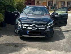 Schwarz Gebraucht 2019 Mercedes GLA200 AMG line SUV | 20.800 € (Superpreis)