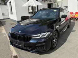 Carbonschwarz Gebraucht 2021 BMW 530 M Sport Kombi | 29.980 € (Fairer Preis)