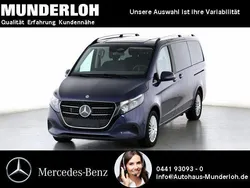 Sodalithblau met. Gebraucht 2024 Mercedes V220 Van / Kleinbus | 57.900 € (Teuer)