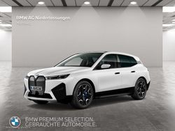 Weiß Gebraucht 2023 BMW iX Sport Line SUV | 54.710 € (Etwas zu teuer)