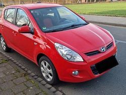 Rot Gebraucht 2009 Hyundai i20 Limousine | 1.500 € (Superpreis)