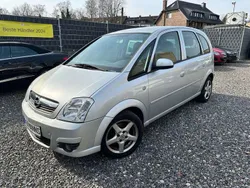Starsilber iii m2 Gebraucht 2005 Opel Meriva Edition Van / Kleinbus | 3.990 € (Etwas zu teuer)