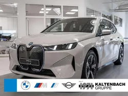Grau Gebraucht 2025 BMW iX SUV | 75.990 € (Teuer)