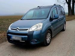 Grau Gebraucht 2009 Citroën Berlingo Van / Kleinbus | 3.200 € (Guter Preis)