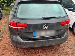 Grau Gebraucht 2017 VW Passat Comfortline Kombi | 14.500 € (Fairer Preis)