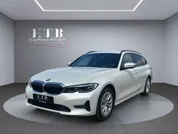 Weiß Gebraucht 2021 BMW 318 Sport Line Kombi | 19.790 € (Fairer Preis)