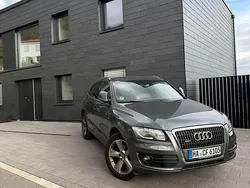 Grau Gebraucht 2010 Audi Q5 Basis SUV | 12.400 € (Fairer Preis)