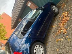 Blau Gebraucht 2005 VW Golf V Kleinwagen | 1.900 €