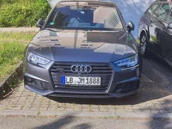 Grau Gebraucht 2018 Audi A4 S-Line Limousine | 28.500 € (Guter Preis)