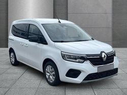 Weiß Gebraucht 2024 Renault Kangoo Equilibre Van / Kleinbus | 22.620 € (Fairer Preis)