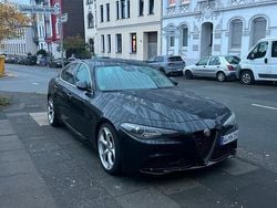 Schwarz Gebraucht 2017 Alfa Romeo Giulia Limousine | 23.900 €