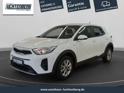 Weiß Gebraucht 2023 Kia Stonic Edition 7 SUV | 16.350 € (Guter Preis)
