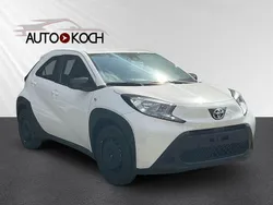 Weiß Neu 2025 Toyota Aygo X-play Kleinwagen | 14.890 €