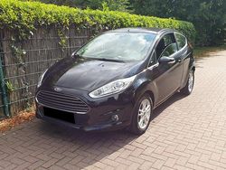 Schwarz Gebraucht 2016 Ford Fiesta Kleinwagen | 5.450 € (Superpreis)