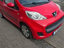 Rot Gebraucht 2011 Peugeot 107 Kleinwagen | 1.900 € (Fairer Preis)