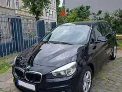 Schwarz Gebraucht 2015 BMW 218 Active Tourer Van / Kleinbus | 9.000 € (Guter Preis)