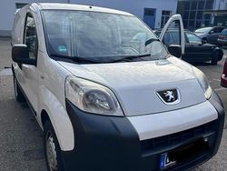 Weiß Gebraucht 2015 Peugeot Bipper Van / Kleinbus | 4.350 €