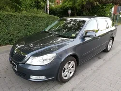 Grau Gebraucht 2009 Skoda Octavia Elegance Kombi | 2.500 € (Fairer Preis)