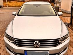 Grau Gebraucht 2019 VW Passat Trendline Kombi | 20.384 € (Etwas zu teuer)
