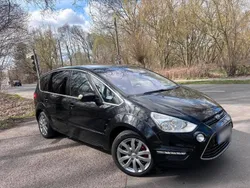 Schwarz Gebraucht 2011 Ford S-MAX S Van / Kleinbus | 5.850 € (Fairer Preis)