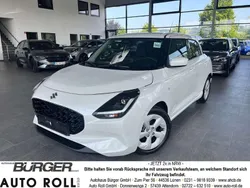 Pure white pearl metallic Gebraucht 2025 Suzuki Swift Comfort Kleinwagen | 18.470 € (Etwas zu teuer)
