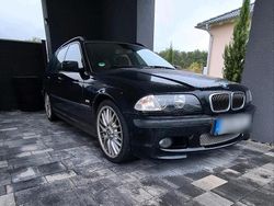 Schwarz Gebraucht 2002 BMW 320 M Sport Kombi | 1.399 € (Superpreis)