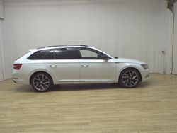 Weiss Gebraucht 2019 Skoda Superb SportLine Kombi | 21.480 € (Superpreis)