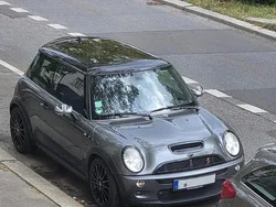 Grau Gebraucht 2004 Mini Cooper Kleinwagen | 5.800 €