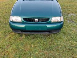 Grün Gebraucht 1999 Seat Ibiza Kleinwagen | 1.799 €