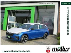 Blau (raceblau metallic) Neu 2025 Skoda Scala Monte Carlo Kleinwagen | 41.719 €