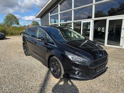 Schwarz Gebraucht 2015 Ford S-MAX ST-Line Van / Kleinbus | 8.900 € (Teuer)