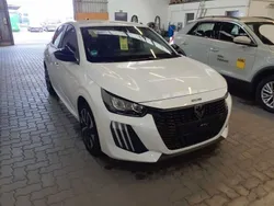 Weiß Gebraucht 2024 Peugeot 208 Active Kleinwagen | 15.495 € (Guter Preis)