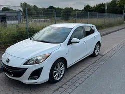 Weiß Gebraucht 2011 Mazda 3 Active Limousine | 4.500 € (Fairer Preis)