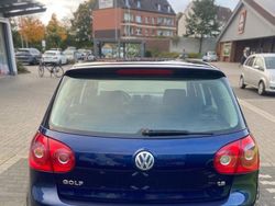 Blau Gebraucht 2006 VW Golf V Limousine | 1.200 €