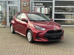 Red mc. Gebraucht 2021 Toyota Yaris Hybrid Comfort Kleinwagen | 14.395 € (Fairer Preis)