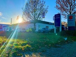 Rot Gebraucht 2024 Suzuki Swift Club Kleinwagen | 17.999 € (Fairer Preis)